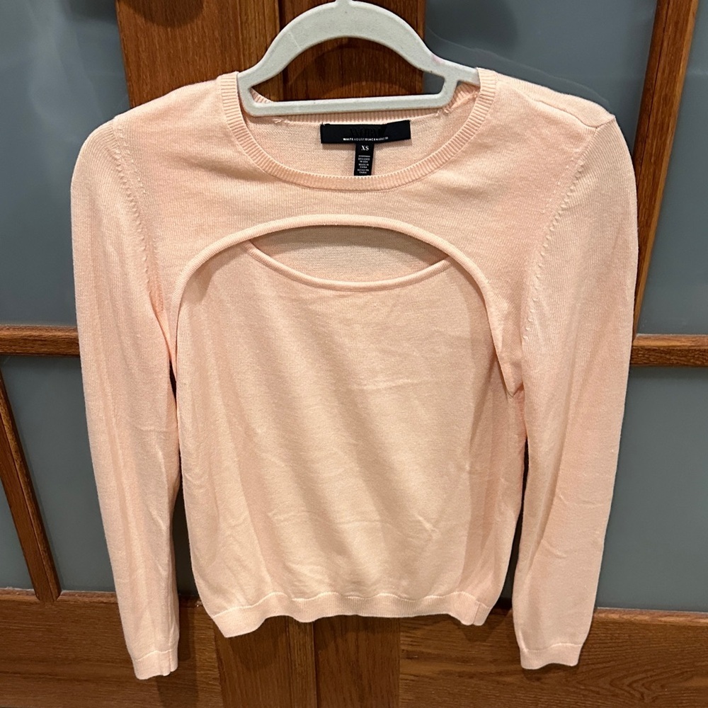 White House Black Market Peach Crew Neck Sweater​